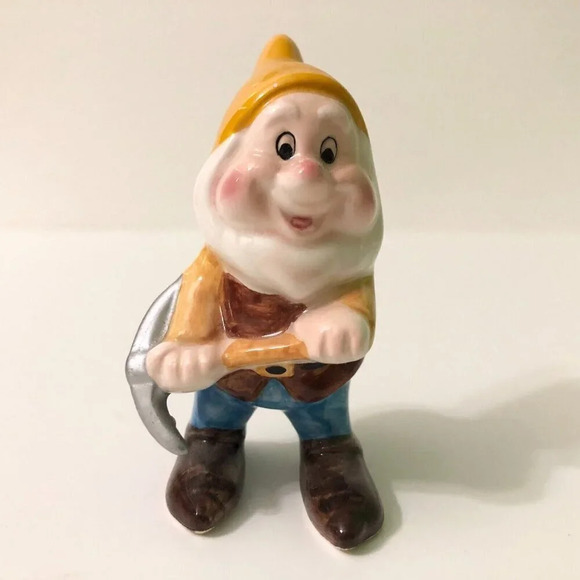 Vintage Disney Snow White Happy Dwarf with  Axe Figurine 3 Inch Tall - Picture 1 of 16
